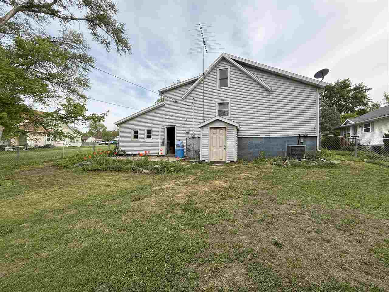 127 W Clark Street North English IA 52316