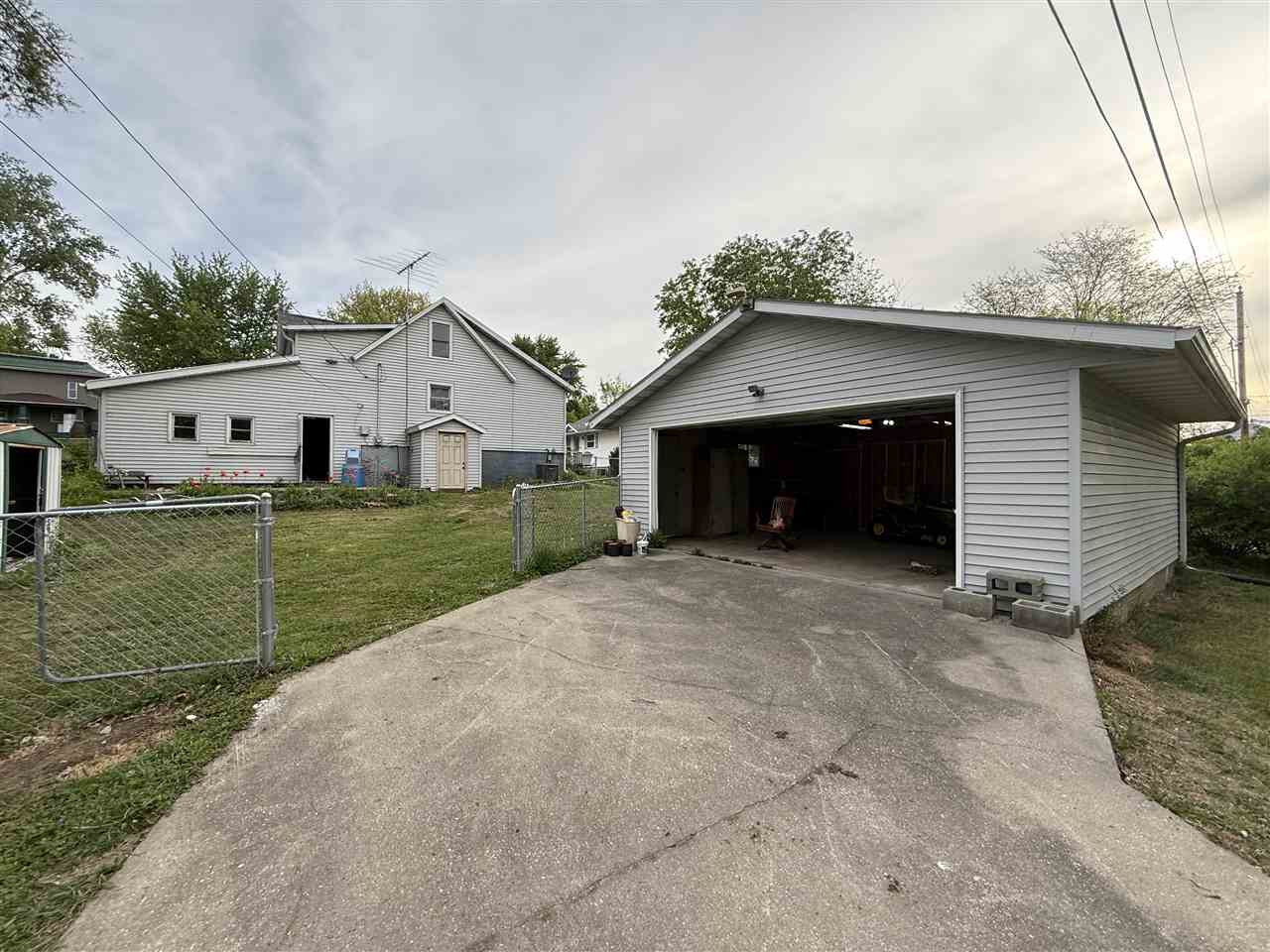 127 W Clark Street North English IA 52316