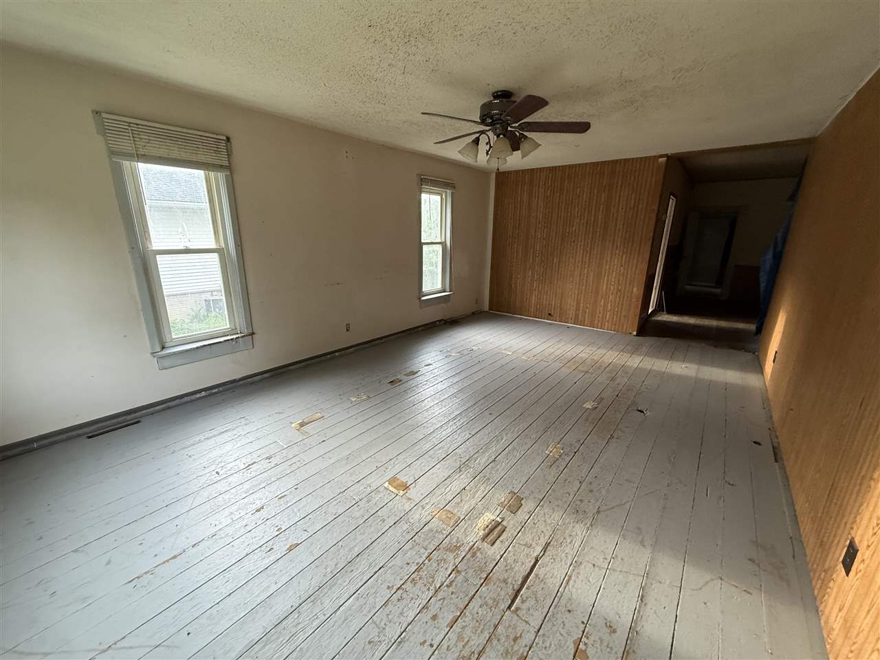 127 W Clark Street North English IA 52316