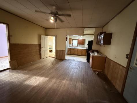 127 W Clark Street North English IA 52316