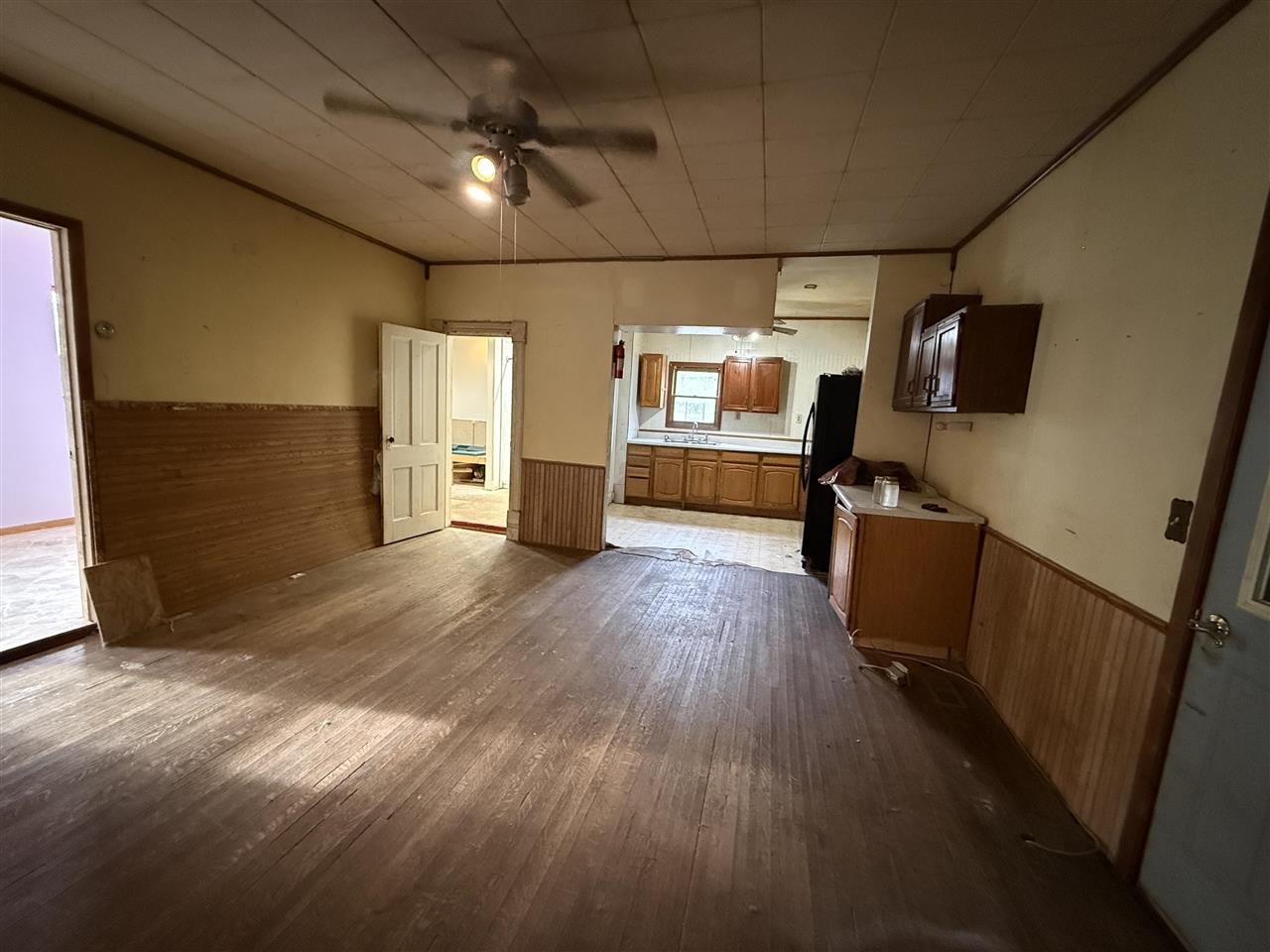 127 W Clark Street North English IA 52316