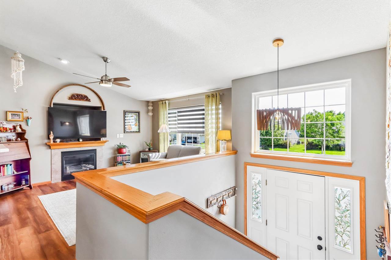 235 N Mckenzie Lane North Liberty IA 52317
