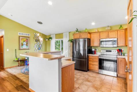 235 N Mckenzie Lane North Liberty IA 52317