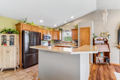 235 N Mckenzie Lane North Liberty IA 52317
