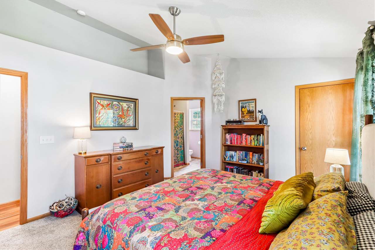 235 N Mckenzie Lane North Liberty IA 52317