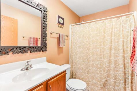 235 N Mckenzie Lane North Liberty IA 52317