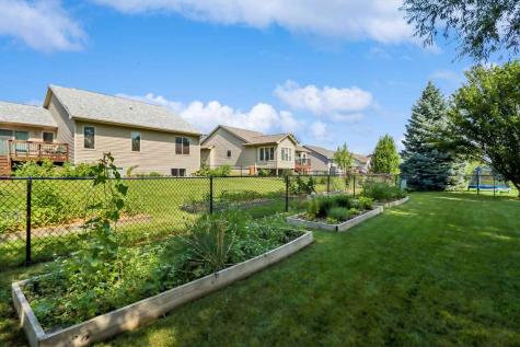 235 N Mckenzie Lane North Liberty IA 52317
