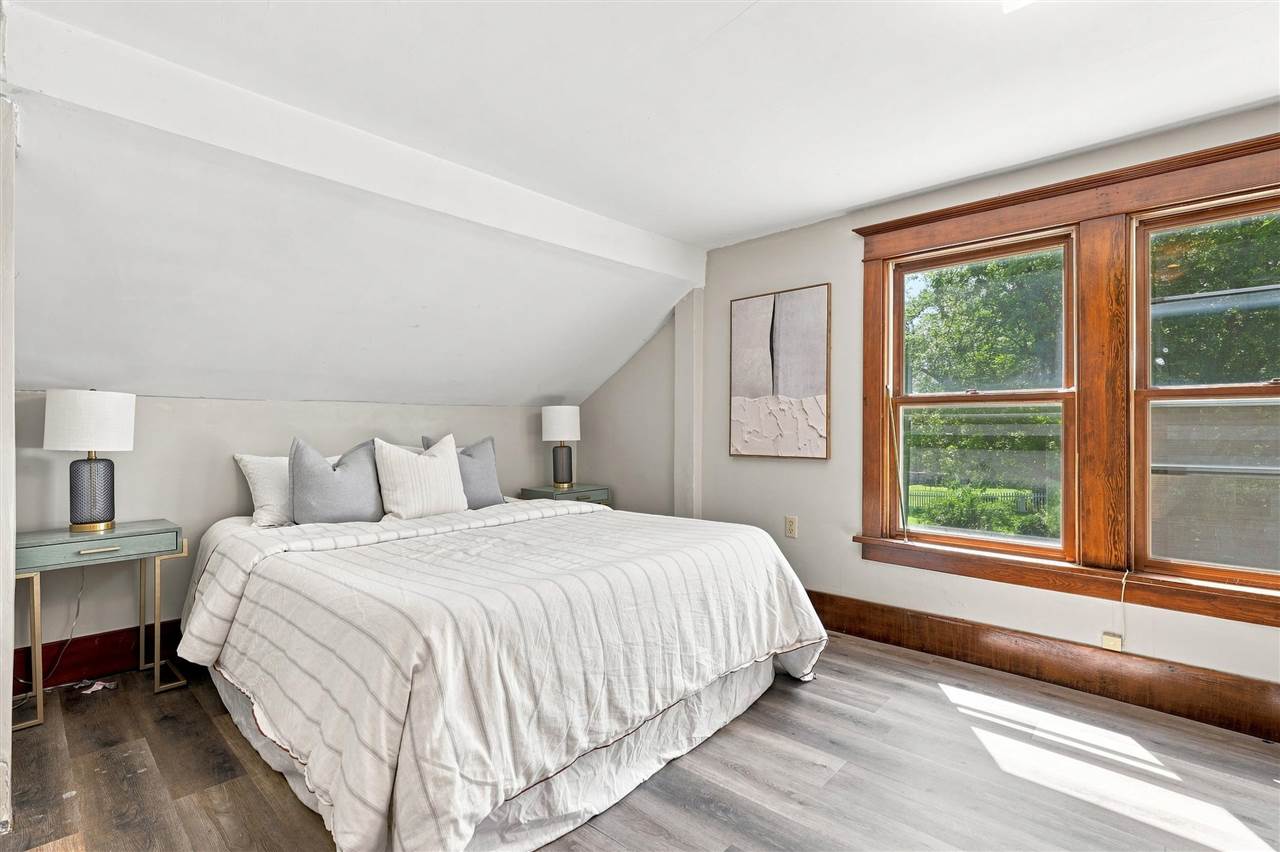 300 E Linn Street Lone Tree IA 52755