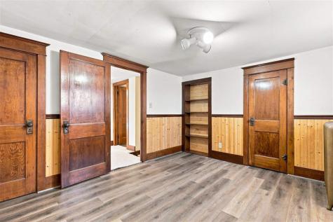 300 E Linn Street Lone Tree IA 52755