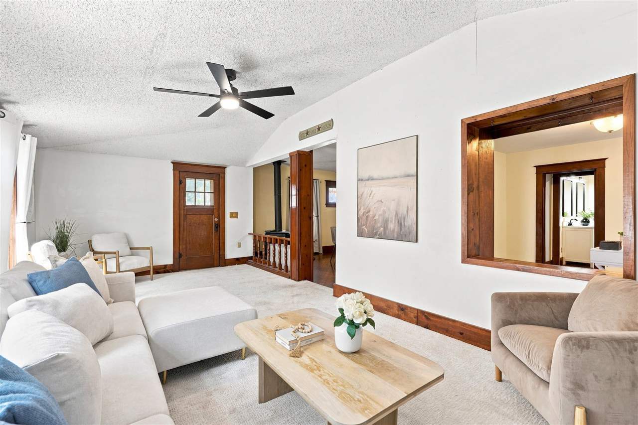 300 E Linn Street Lone Tree IA 52755