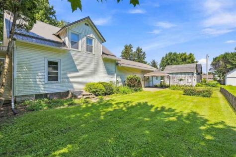300 E Linn Street Lone Tree IA 52755