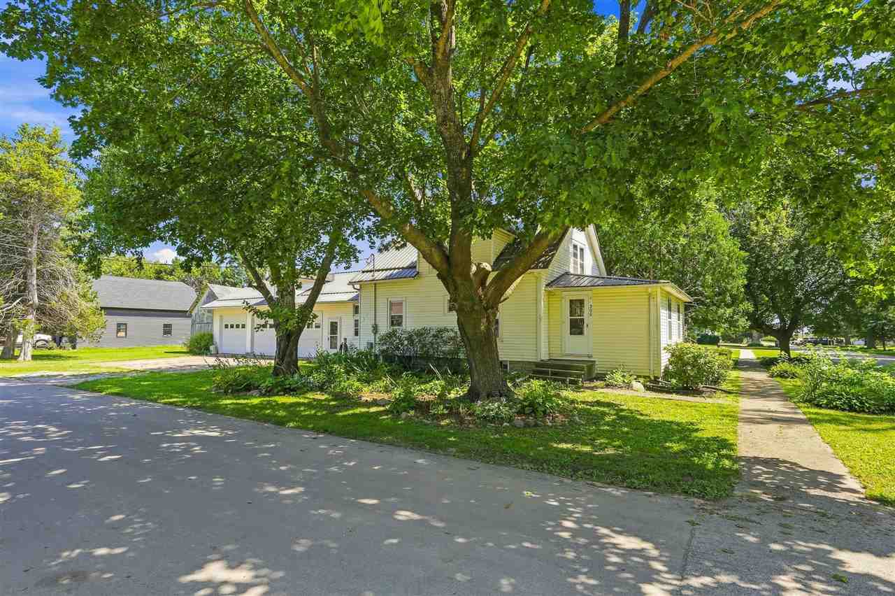 300 E Linn Street Lone Tree IA 52755