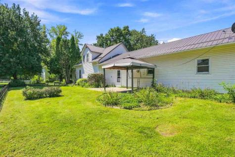 300 E Linn Street Lone Tree IA 52755