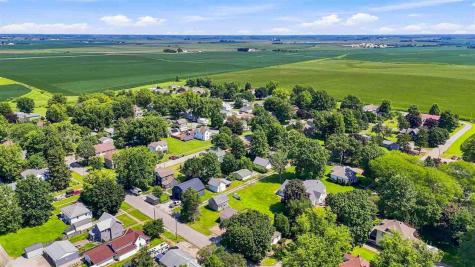300 E Linn Street Lone Tree IA 52755
