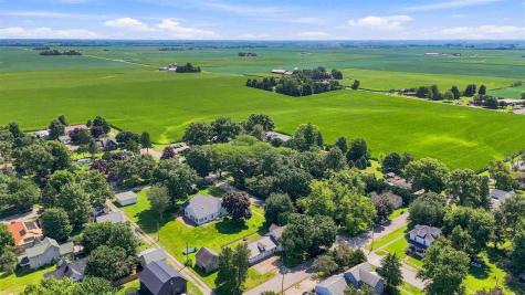 300 E Linn Street Lone Tree IA 52755
