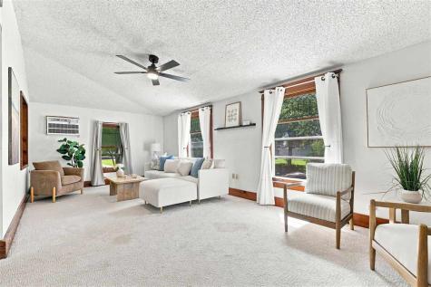 300 E Linn Street Lone Tree IA 52755