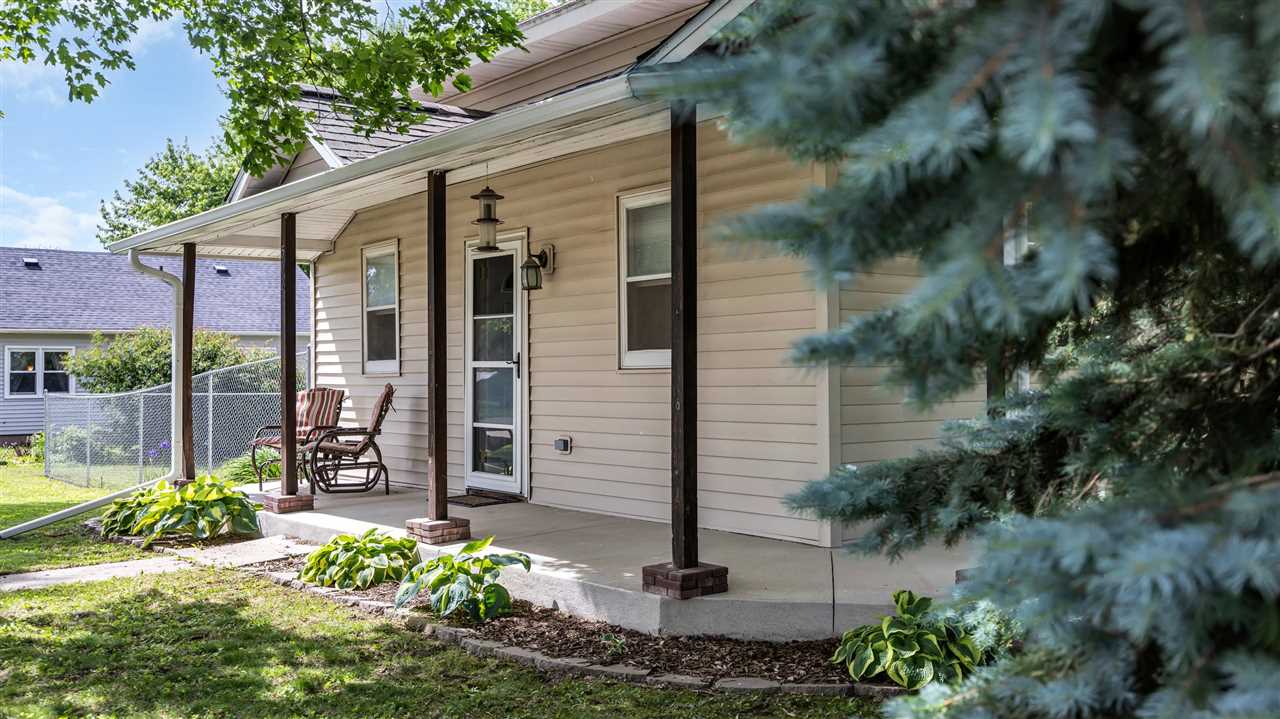 502 W 4th Street Tipton IA 52772