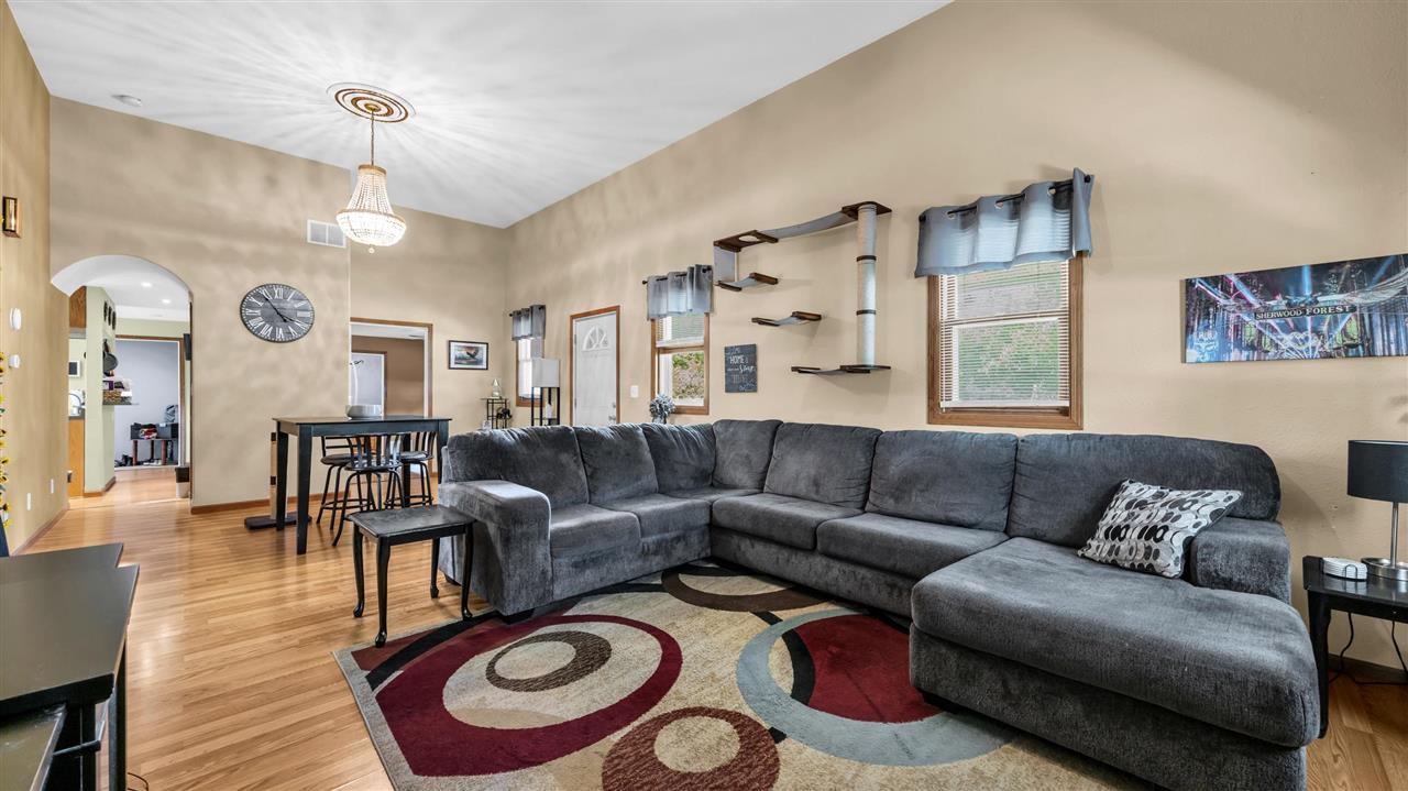 502 W 4th Street Tipton IA 52772