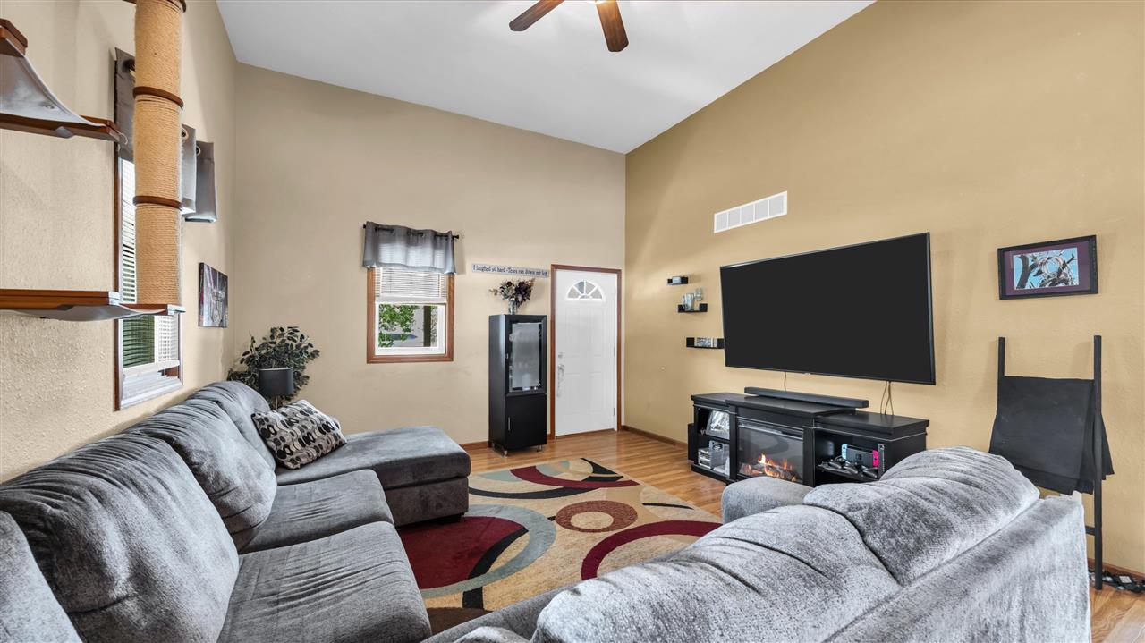 502 W 4th Street Tipton IA 52772