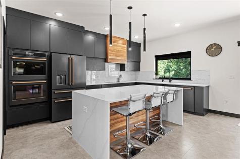 4615 Elynn Lane NE Solon IA 52333