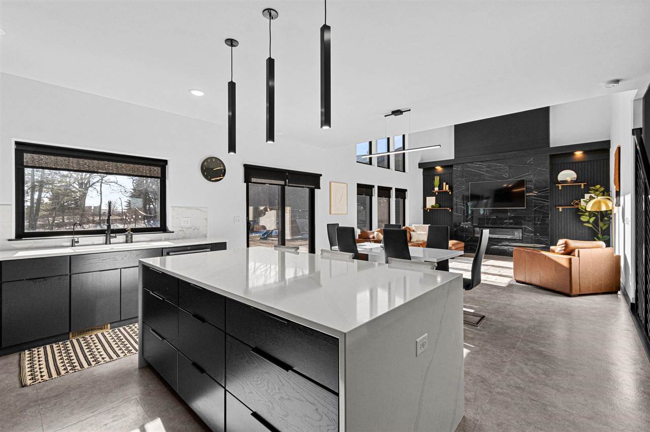 4615 Elynn Lane NE Solon IA 52333