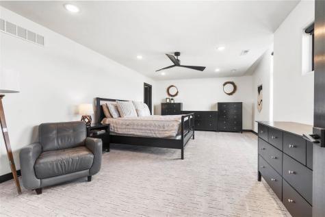 4615 Elynn Lane NE Solon IA 52333