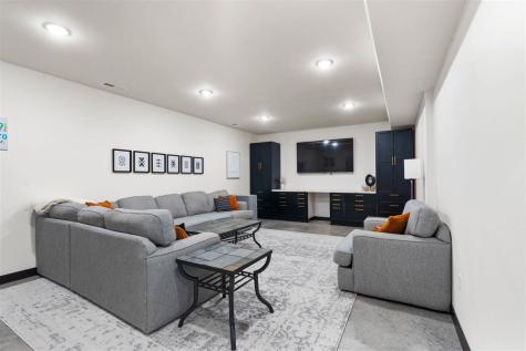 4615 Elynn Lane NE Solon IA 52333