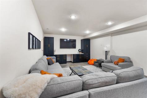 4615 Elynn Lane NE Solon IA 52333