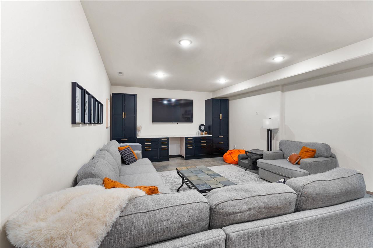 4615 Elynn Lane NE Solon IA 52333