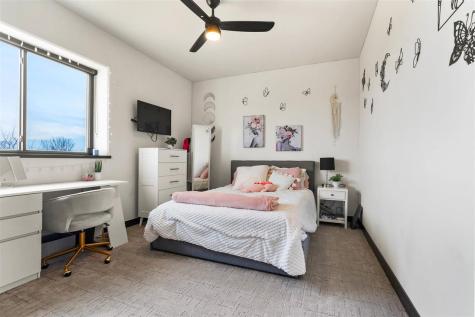 4615 Elynn Lane NE Solon IA 52333