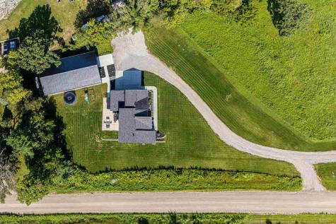 4615 Elynn Lane NE Solon IA 52333