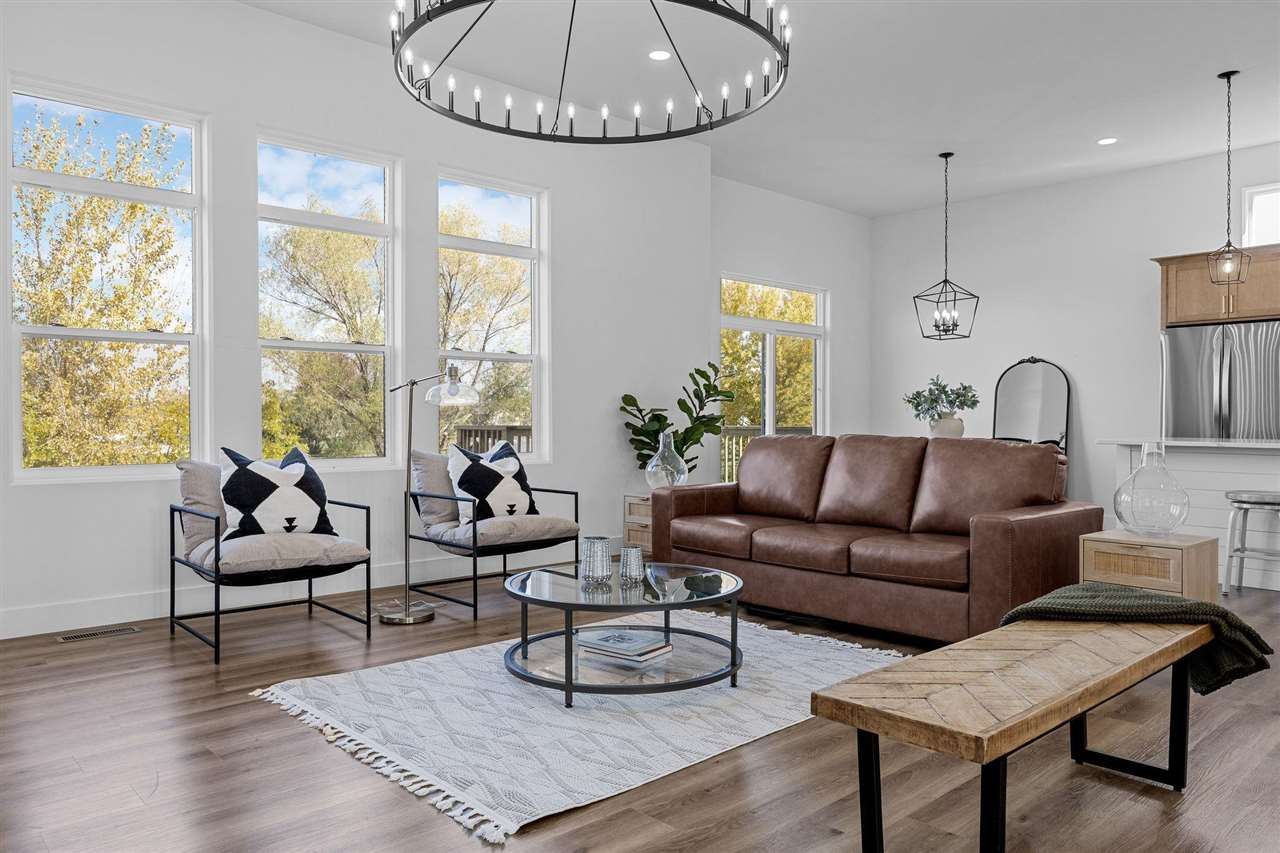 200 Cherry Park Drive NW Cedar Rapids IA 52405