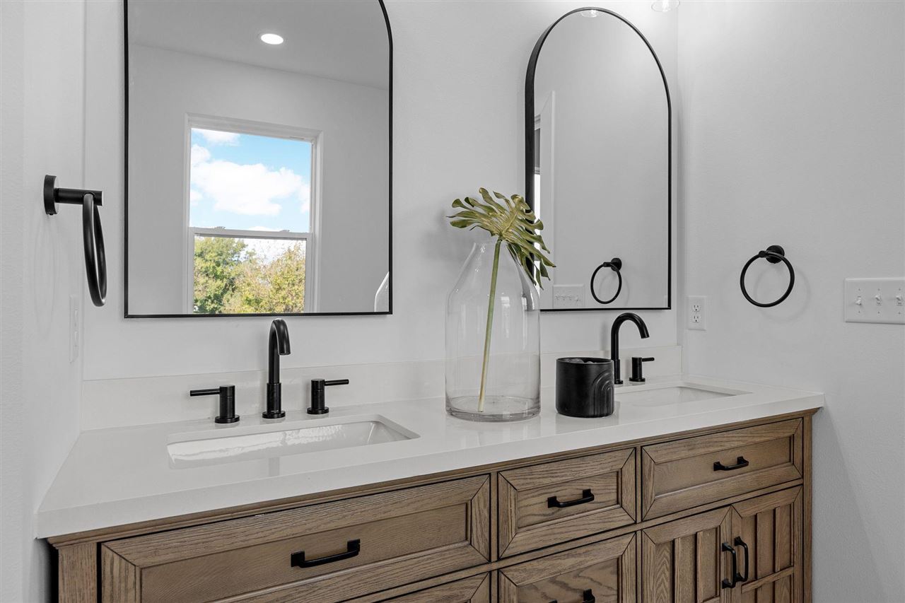 200 Cherry Park Drive NW Cedar Rapids IA 52405