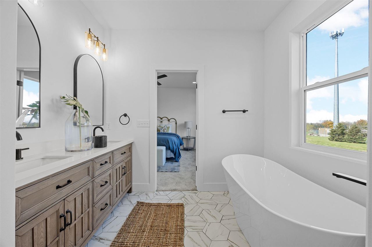 200 Cherry Park Drive NW Cedar Rapids IA 52405