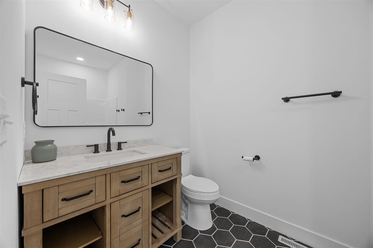 200 Cherry Park Drive NW Cedar Rapids IA 52405