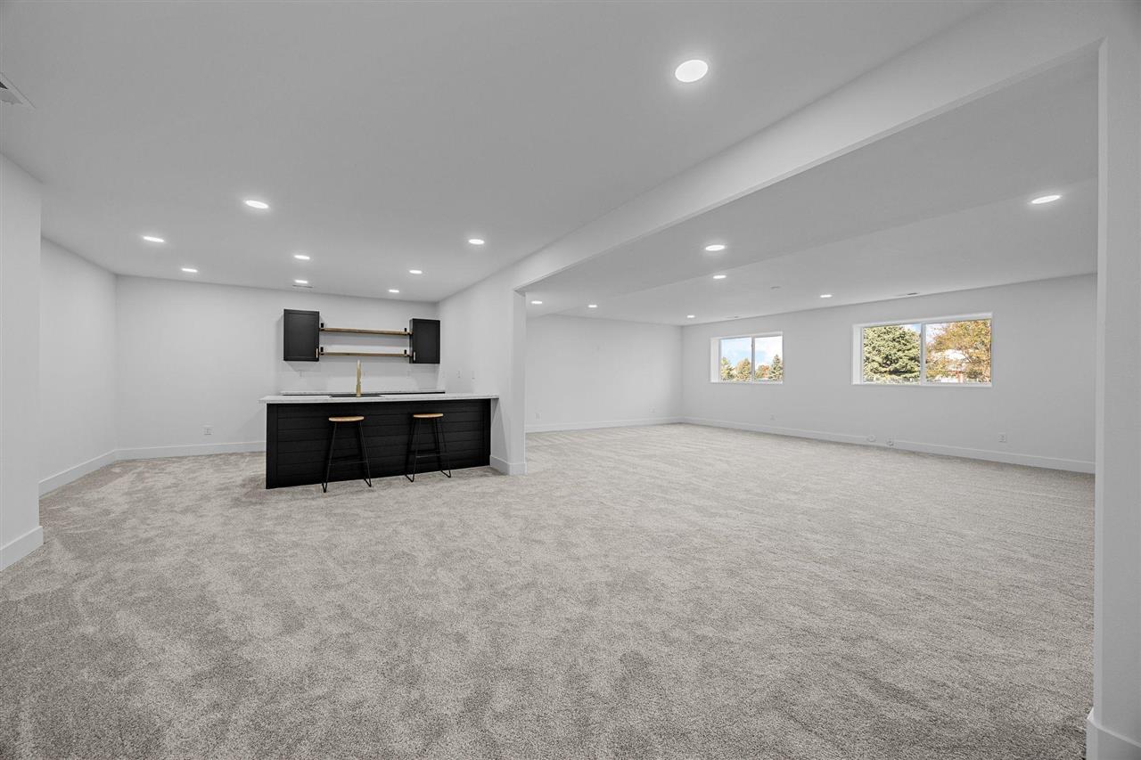 200 Cherry Park Drive NW Cedar Rapids IA 52405