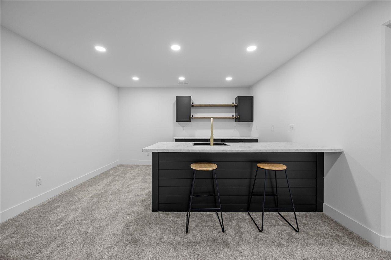 200 Cherry Park Drive NW Cedar Rapids IA 52405