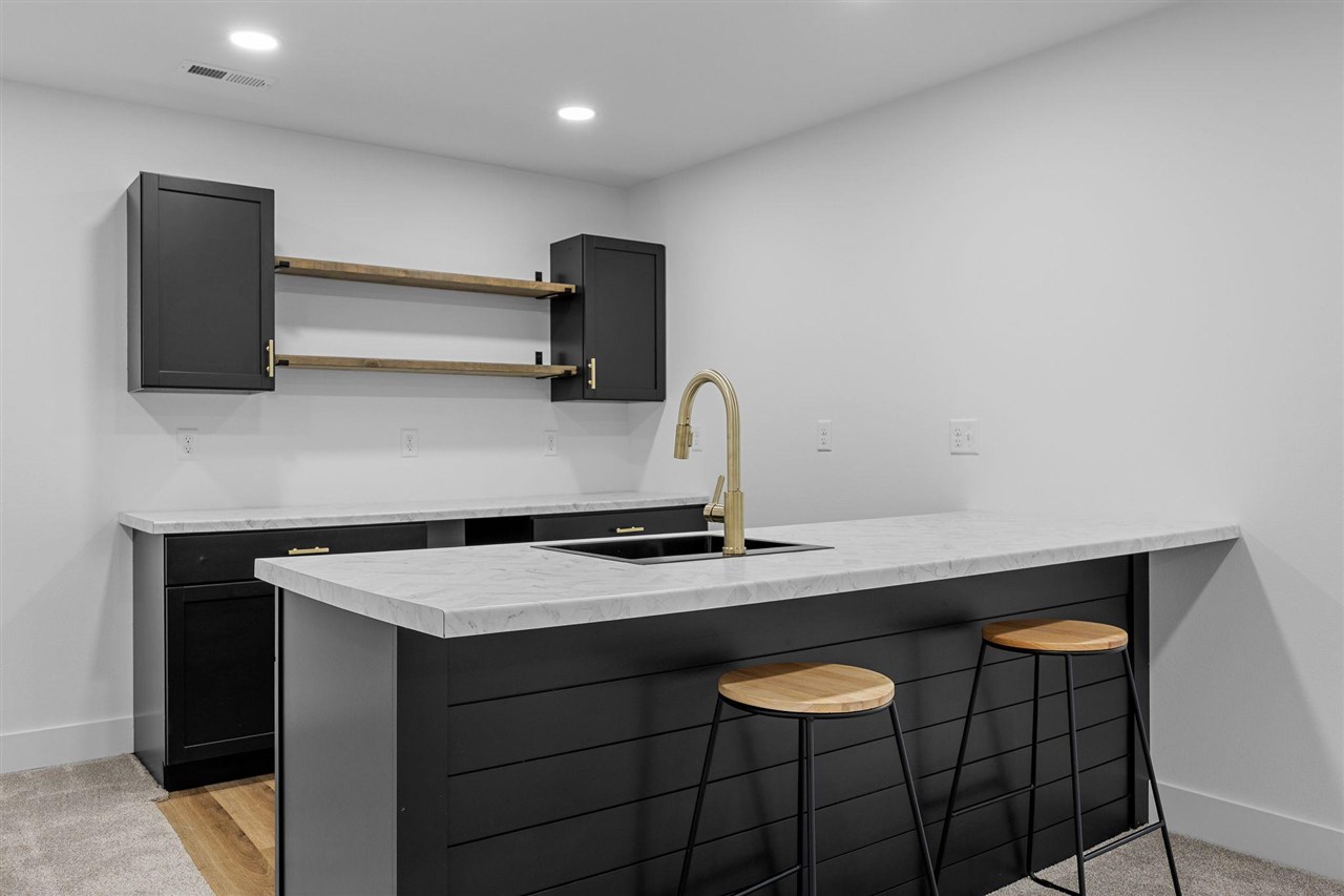 200 Cherry Park Drive NW Cedar Rapids IA 52405