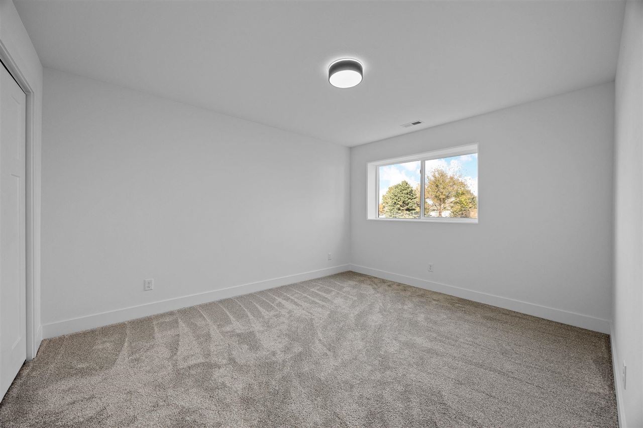 200 Cherry Park Drive NW Cedar Rapids IA 52405