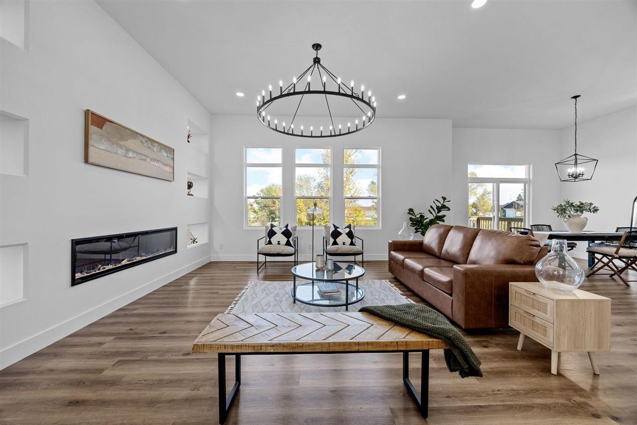 200 Cherry Park Drive NW Cedar Rapids IA 52405