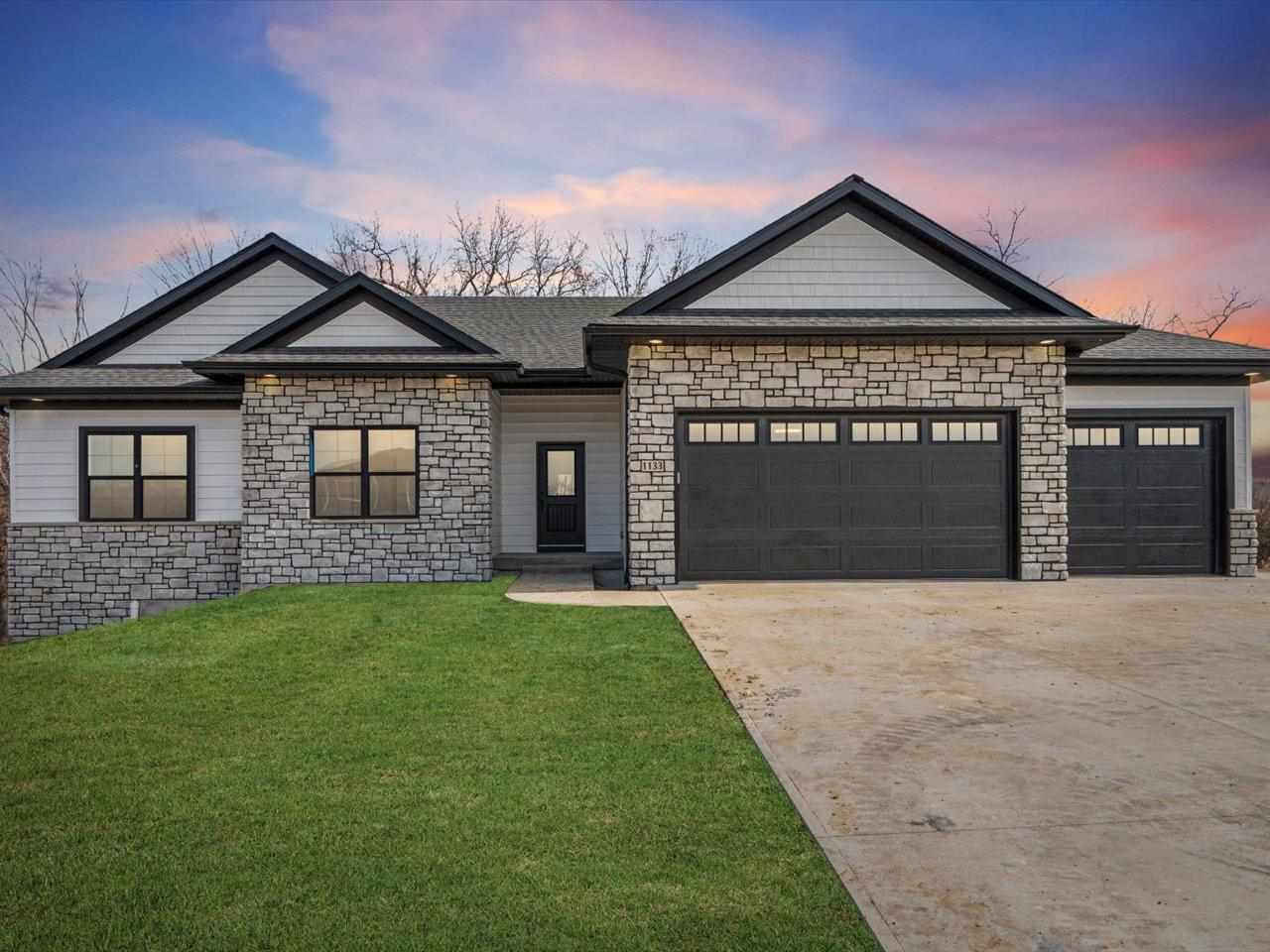 1133 Kona Circle Coralville IA 52241