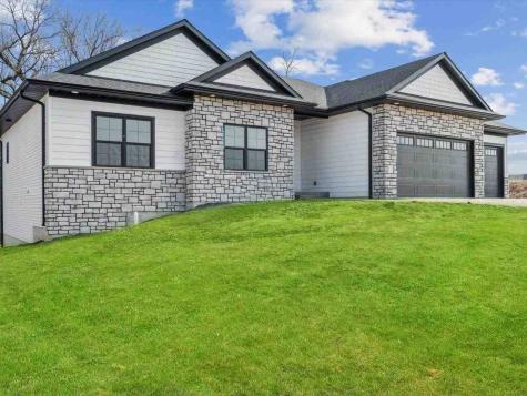 1133 Kona Circle Coralville IA 52241