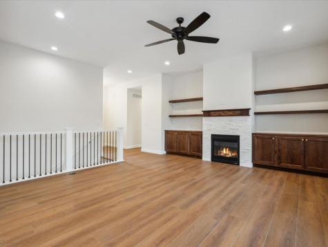 1133 Kona Circle Coralville IA 52241