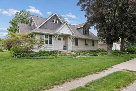 5401 Alburnett Road Marion IA 52302