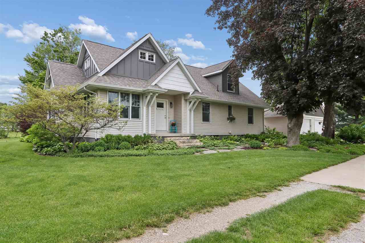 5401 Alburnett Road Marion IA 52302