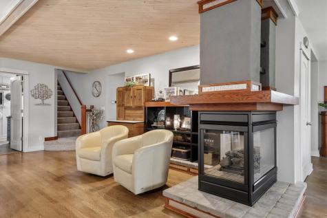 5401 Alburnett Road Marion IA 52302