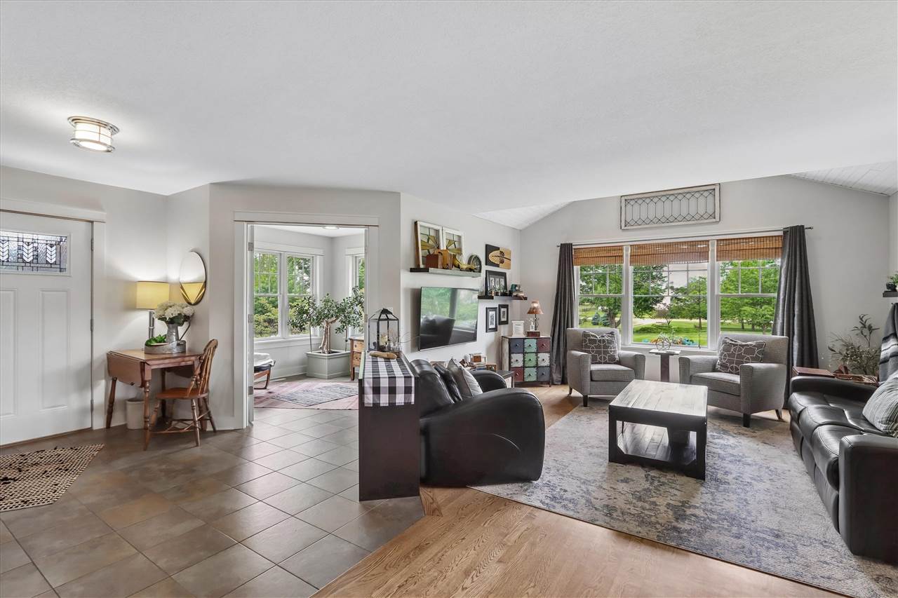 5401 Alburnett Road Marion IA 52302