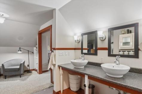 5401 Alburnett Road Marion IA 52302