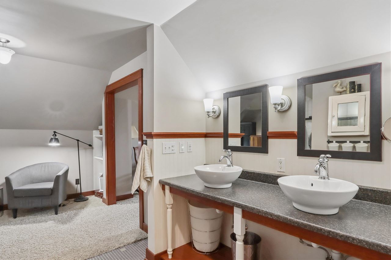 5401 Alburnett Road Marion IA 52302