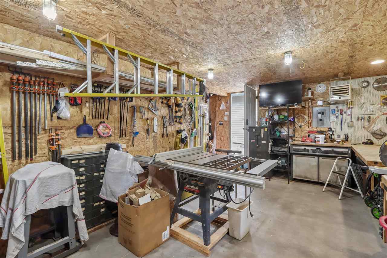 5401 Alburnett Road Marion IA 52302
